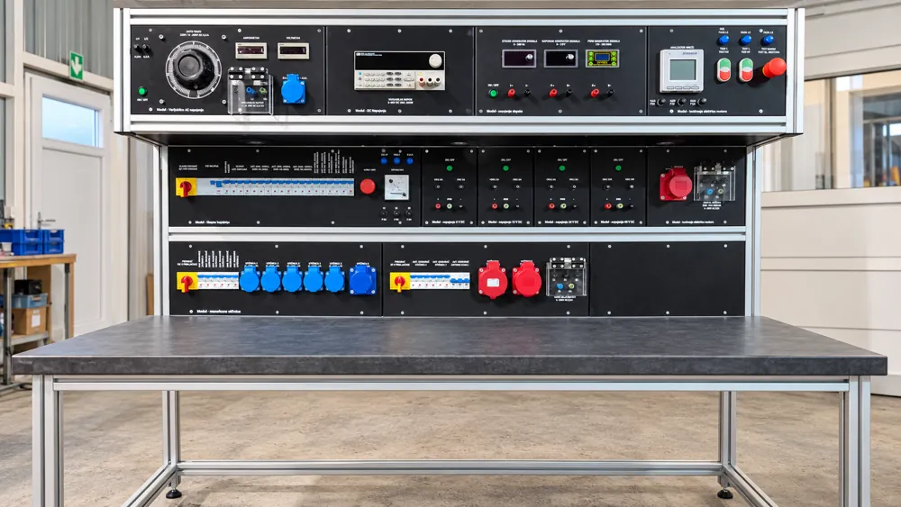 Electronic-pneumatic test benches